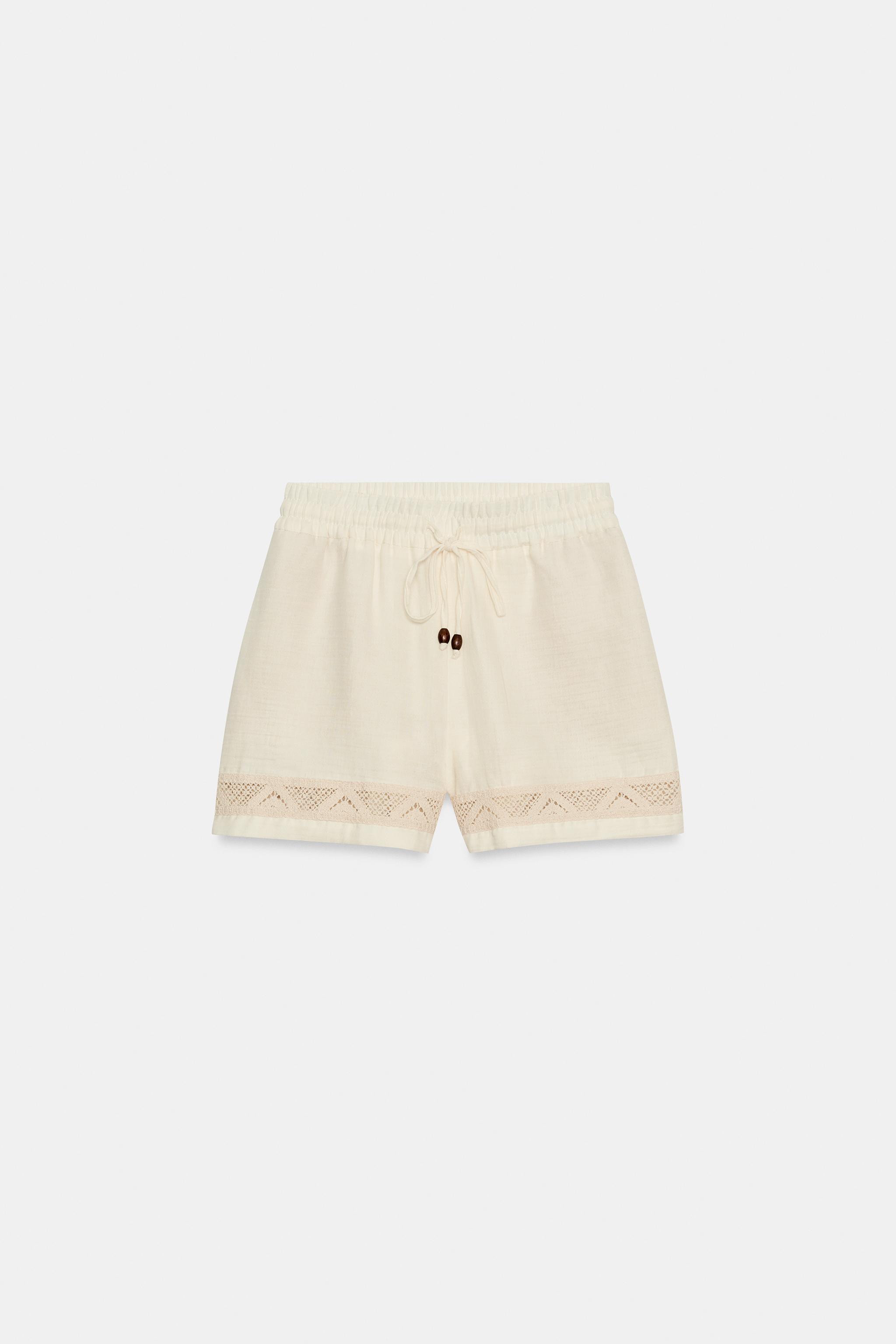 SHORT BRODÉ À TAILLE ÉLASTIQUE